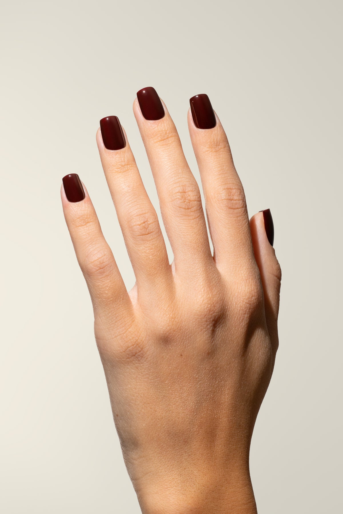 Pigmentix gelinis lakas Dark Ruby N01 – Cherry Noir, 8 ml – manikiūras